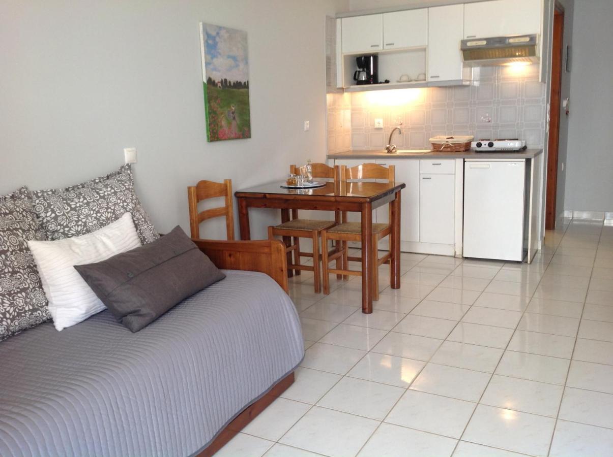 Asterias Studios & Apartments كاليفيس المظهر الخارجي الصورة
